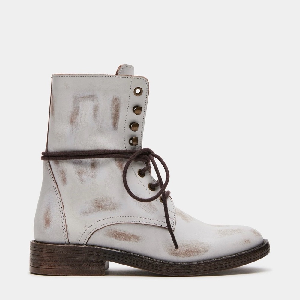 Steve Madden White and Brown Lace Up Boots